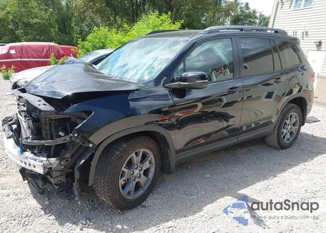 2025 Honda Passport Awd Trailsport from USA, damaged, VIN 5FNYF8H66SB004423